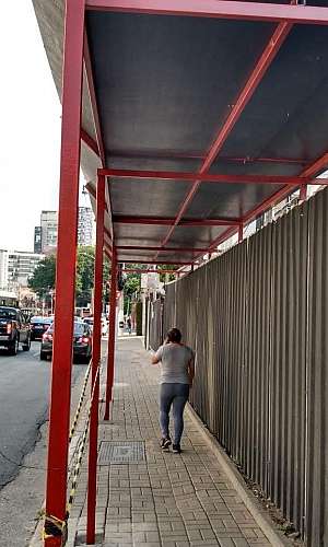 Proteção de ferro para calçada Proteção de ferro para calçada